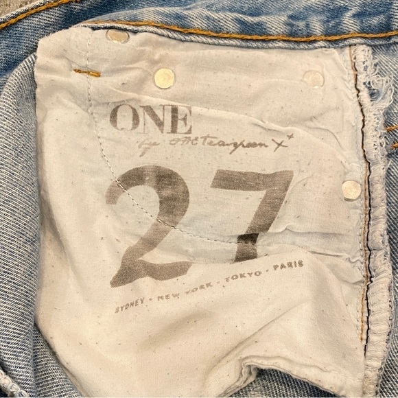 One Teaspoon Sz 5 (27) Denim Shorts Hawks High Rise Destroyed Ripped Butt - Picture 7 of 12
